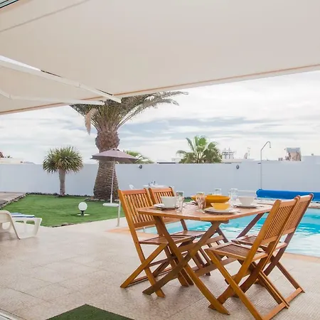 Violetta - Delightful 2 Bedroomed Vila *
