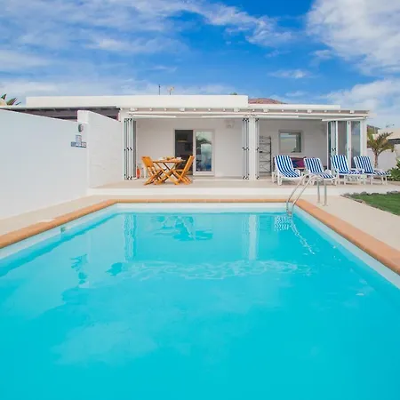 Violetta - Delightful 2 Bedroomed * Playa Blanca (Lanzarote)