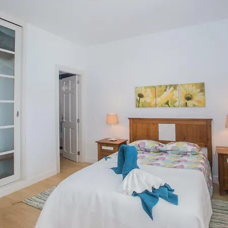 Violetta - Delightful 2 Bedroomed Vila *