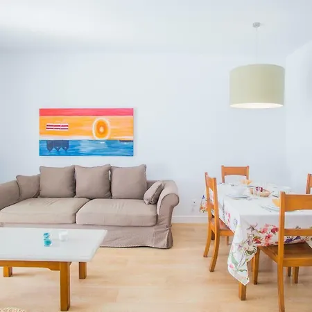 Violetta - Delightful 2 Bedroomed Playa Blanca (Lanzarote)